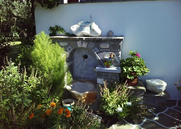 Sofia Πανσιόν 4*